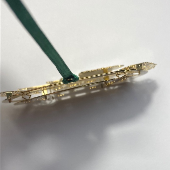 2003 White House Historical Association Ornement Gold and Red Holiday Ornament - Picture 7 of 10